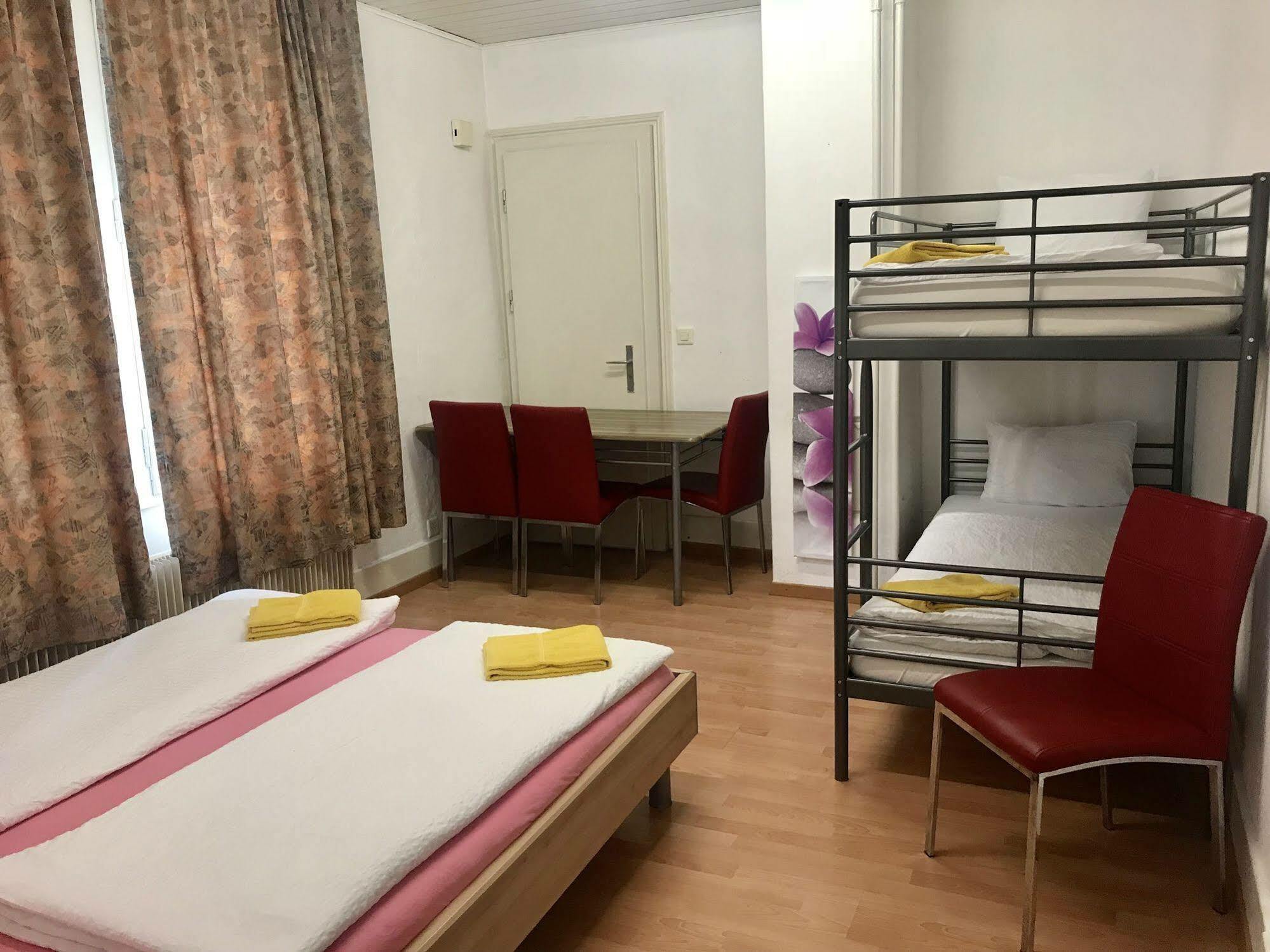 Interlaken Linda Inn Lodge מראה חיצוני תמונה